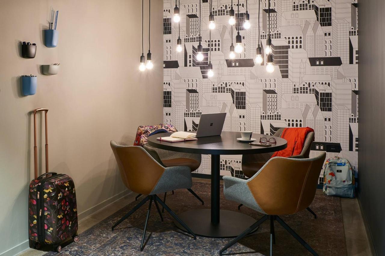 Moxy Hotel 4*