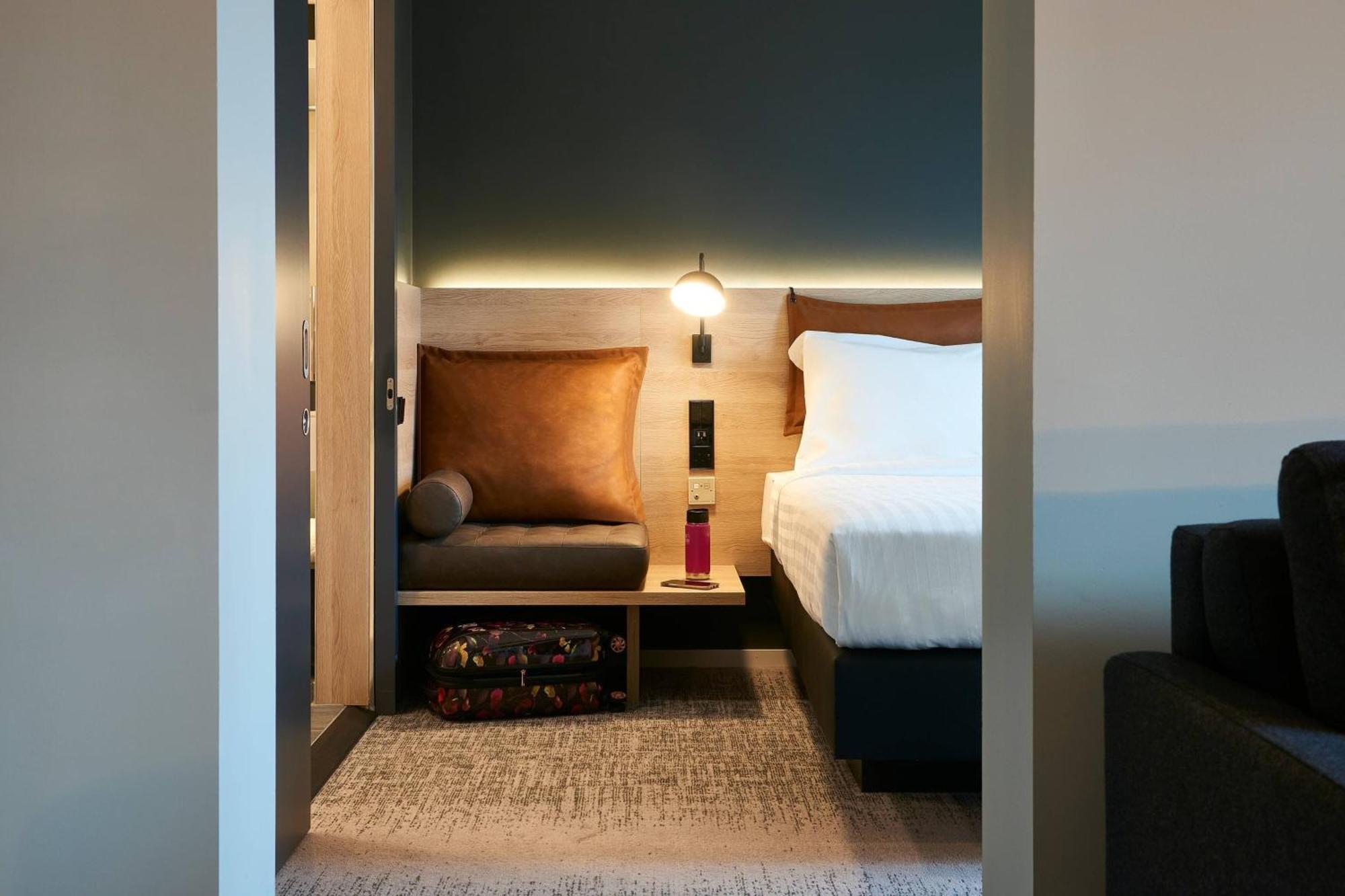 Hotel Moxy 4*